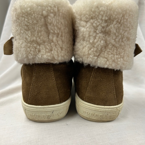 Burberry suede and fleece booties, EU 37.5 - Picture 6 of 12